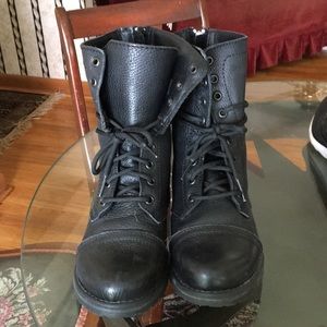 Steve Madden combat boot